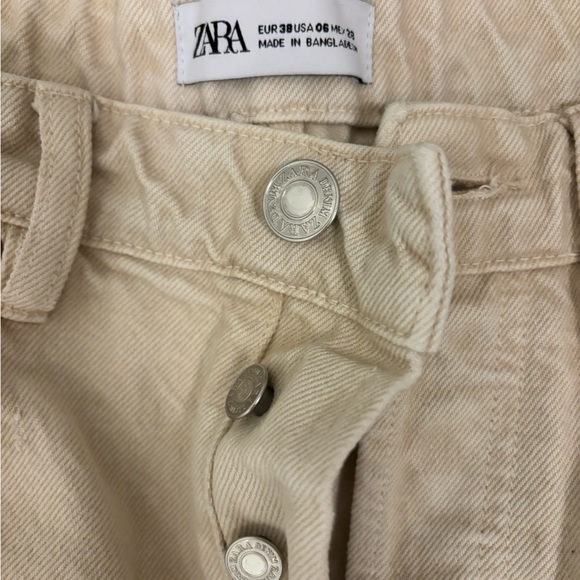 Zara ecru jeans (size 6) - Picture 2 of 2
